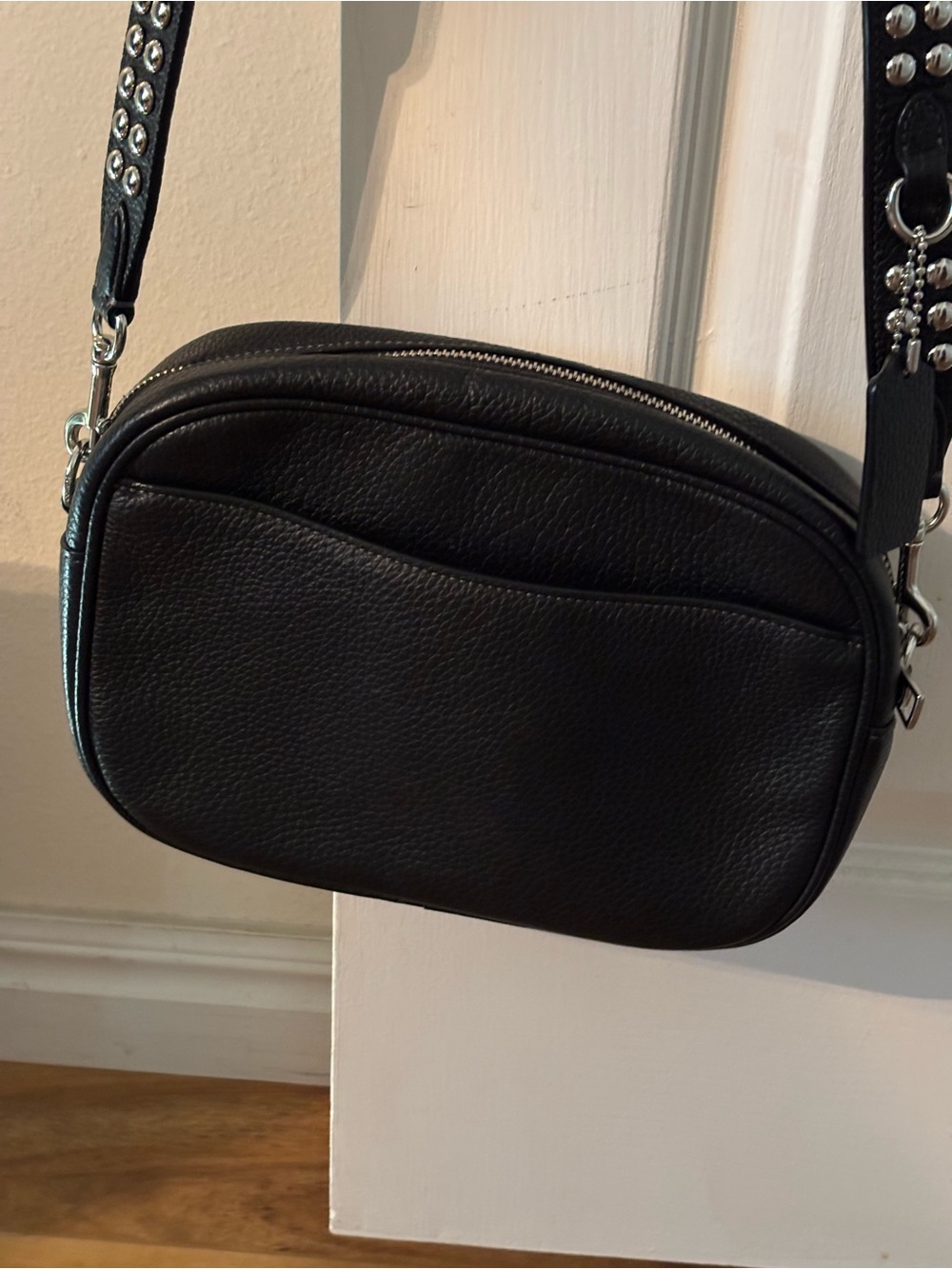 Coach Jamie Black Camera Bag With Rivets EXCELLENT! - Picture 8 of 8